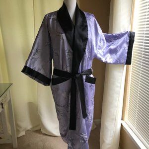 VINTAGE REVERSIBLE LAVENDER/BLACK KIMONO